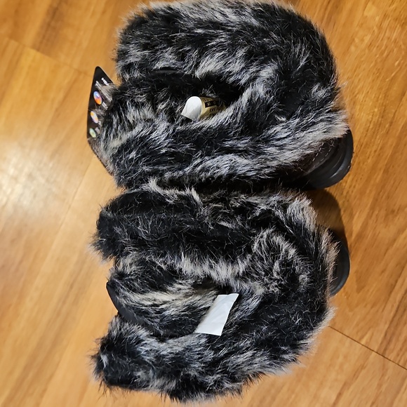 NWT Kamik Waterproof Winter Boots Size 12 - Picture 5 of 11